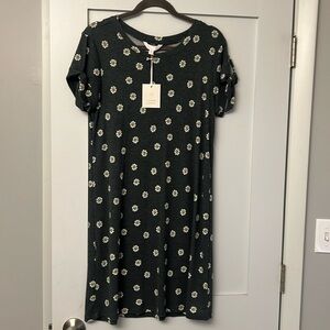 Cute Lauren Conrad, summer Daisy T-shirt dress new with tags!!